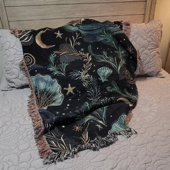 Mystical Sea Life | Woven Throw Blanket - Picture 4 of 5